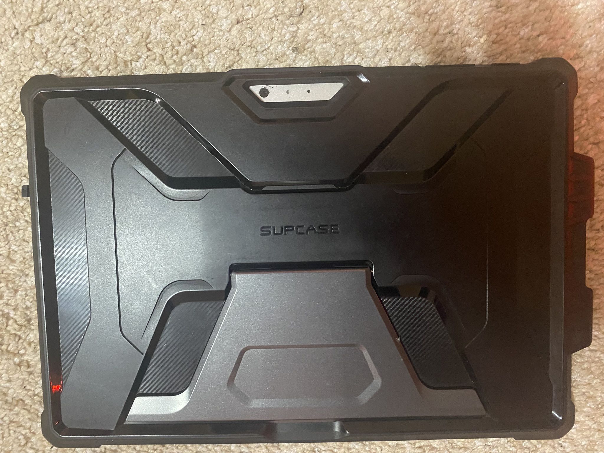 Windows Surface 8 128GB ( Great condition)