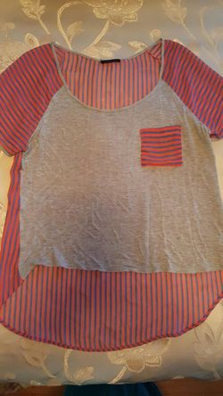 West Kei ladies shoet sleeves top size L