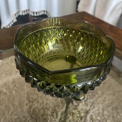 Vintage India, Glass Company, Avocado Green Diamond Point Bowl