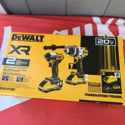Dewalt 20V MAX Lithium-Ion Cordless 2-Tool Combo Kit with (2) 4.0 Ah Batteries, Charger and Kit Bag