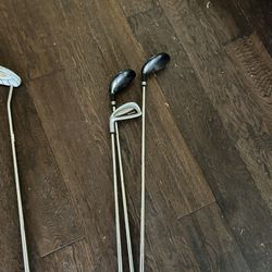 Golf 3 Lefty Golf Clubs And A Righty Putter 