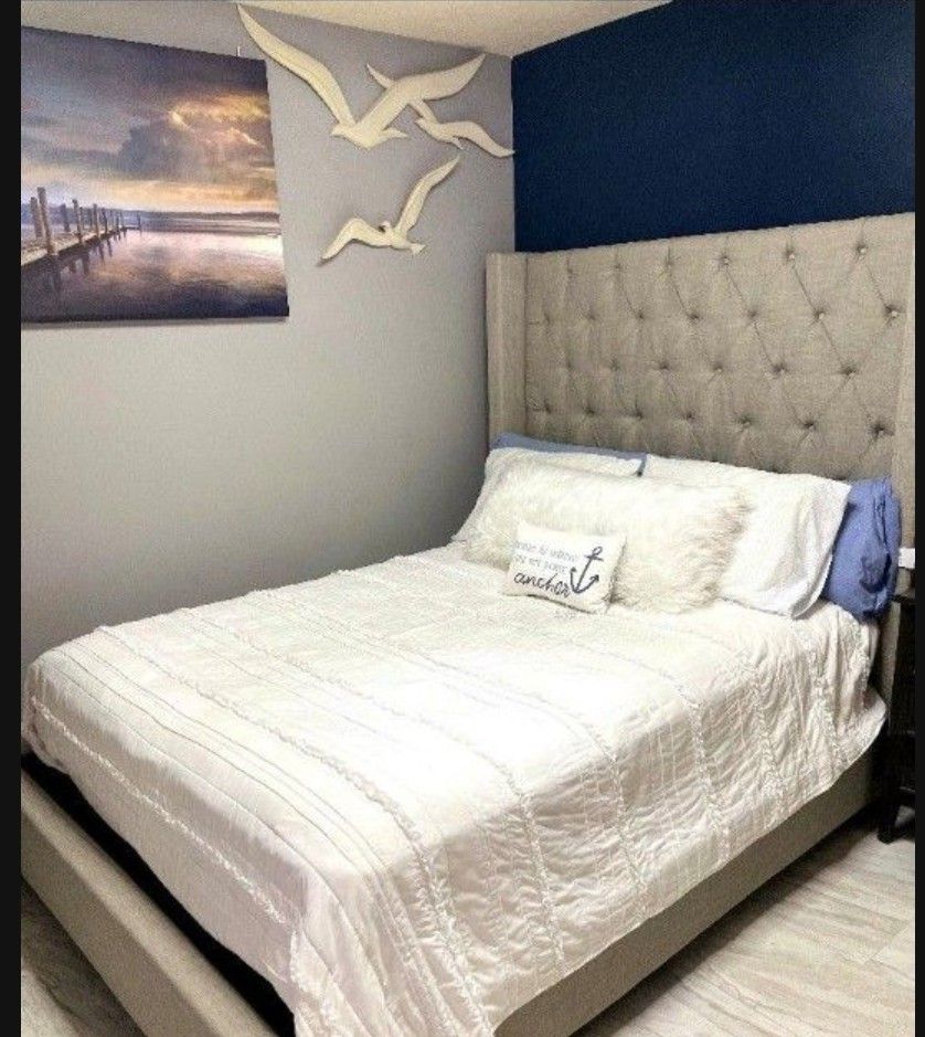 Queen Bed