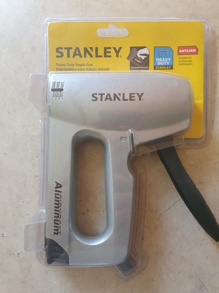 Staple GUN