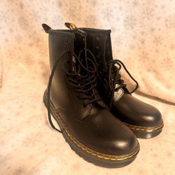 Doc Martens Girls size 6 zipup