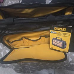 DeWalt 16" pro open mouth tool bag