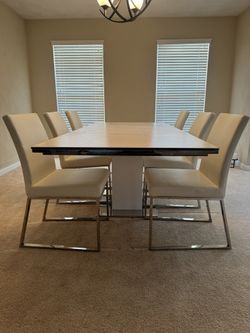 TABLE AND 6 CHAIRS