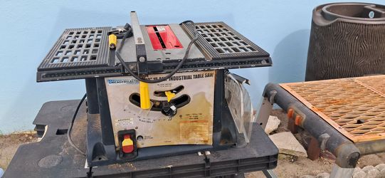 Chicago electric industrial table saw