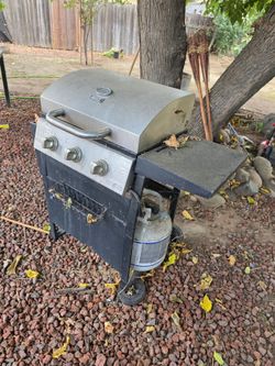 Grill (propane)