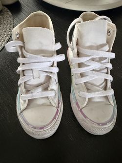 Girl tennis shoes