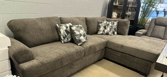 L-shape sectional DISCOUNTED (floor model)