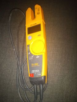 FLUKE T5-1000 1000 Voltage Continuity and Current Electrical Tester
