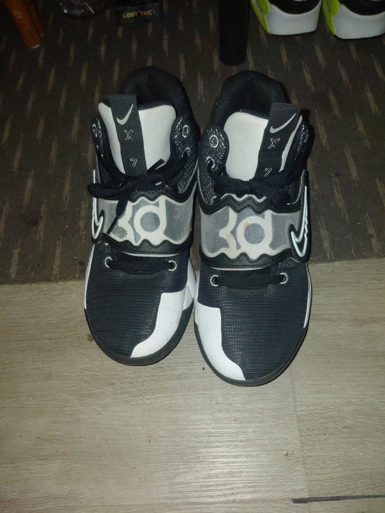 ke Unisex KD Trey 5 X Black Volt White Basketball Shoes