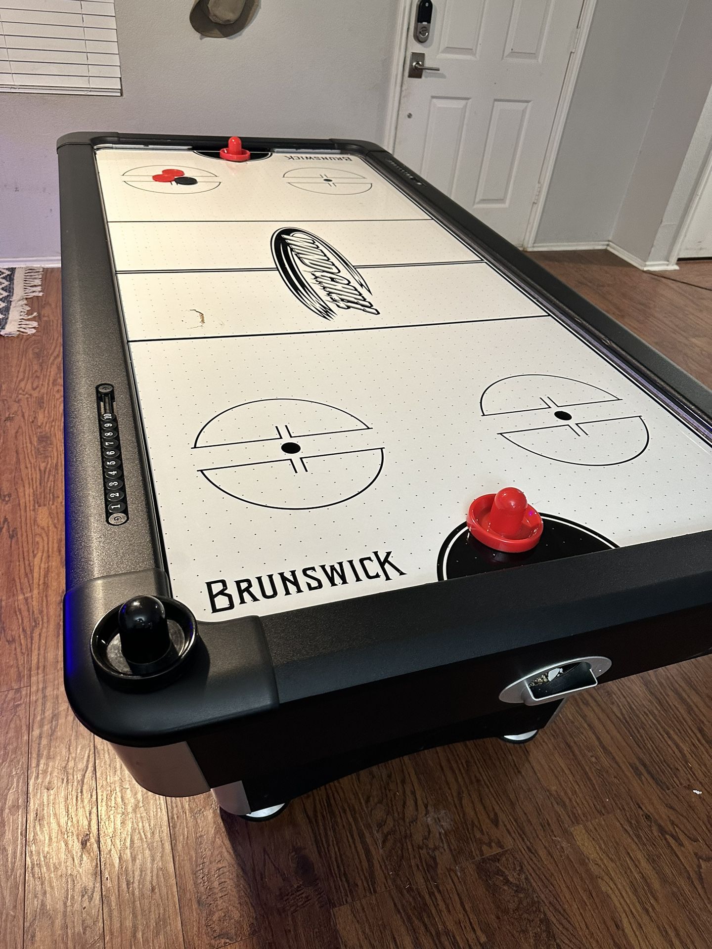 Air Hockey Table