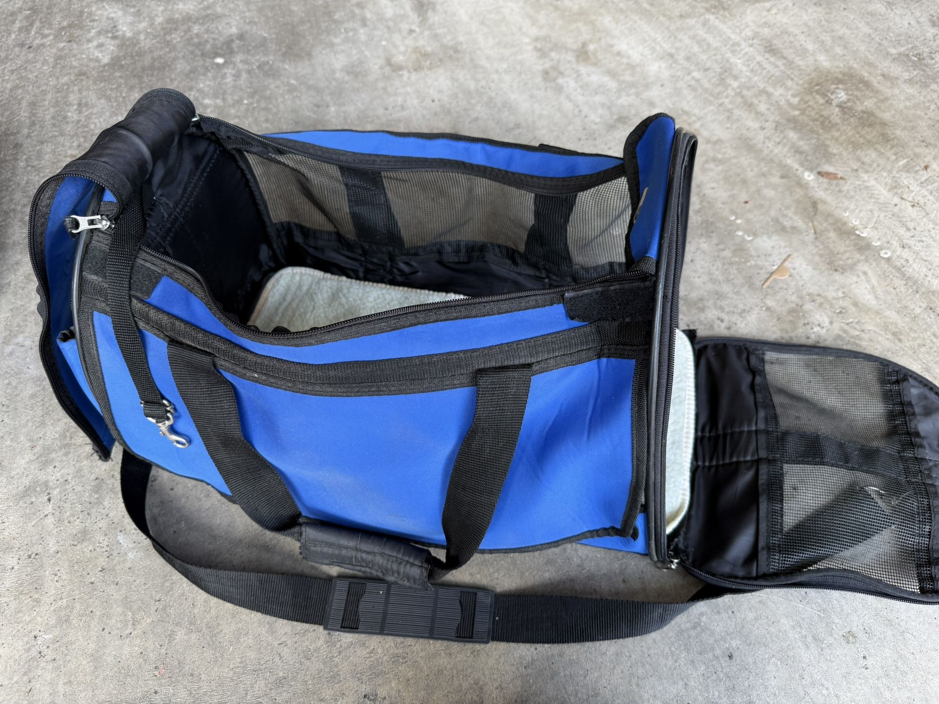 Small Pet Carrier 