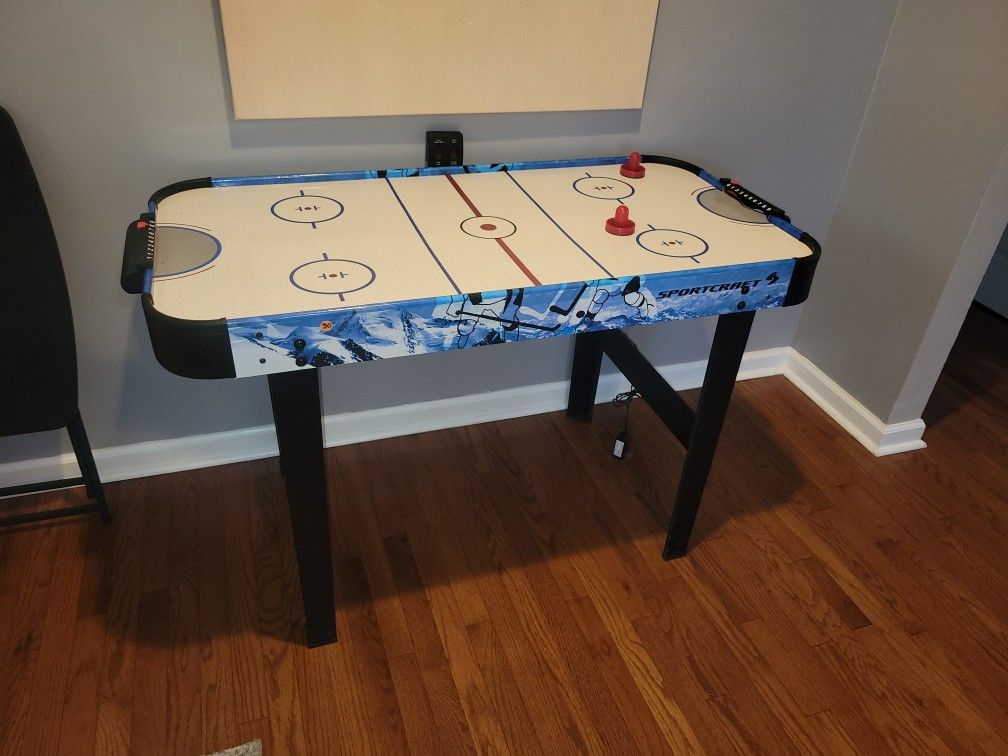 Sportcraft Air Hockey