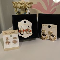 Women’s Earrings - Jewelry