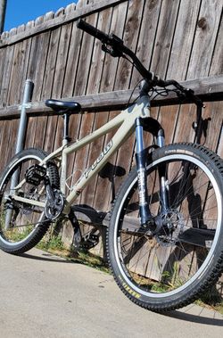 Rocky Mountain Flow F2.0