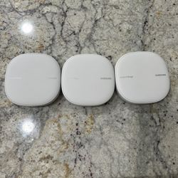 Smart Things Hub And Wifi Mesh System