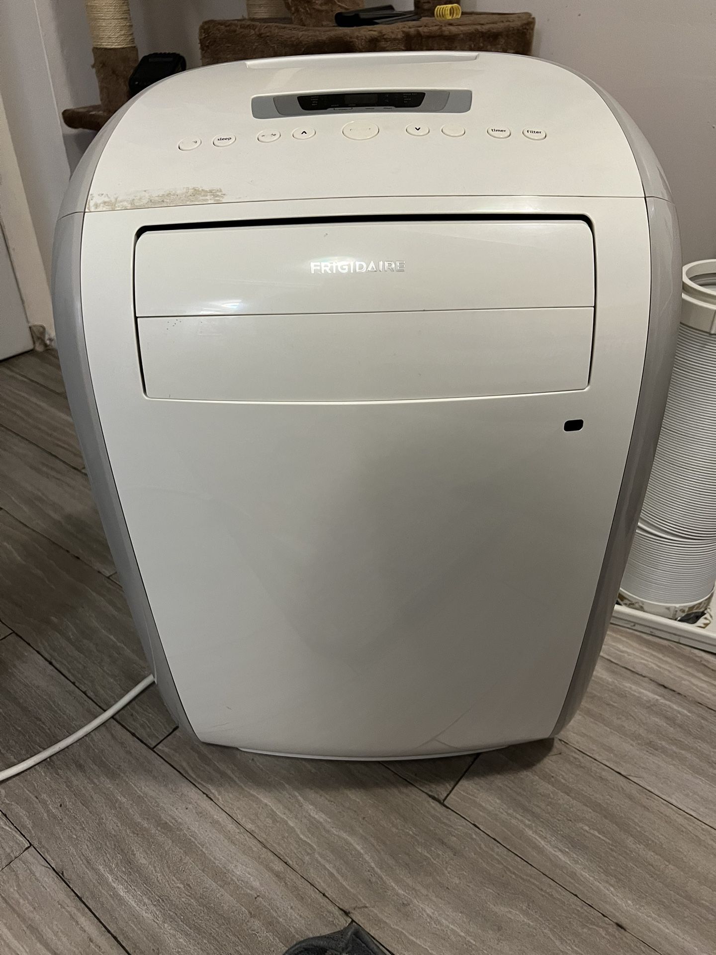 Frigidaire 7,000 BTU Portable Air Conditioner