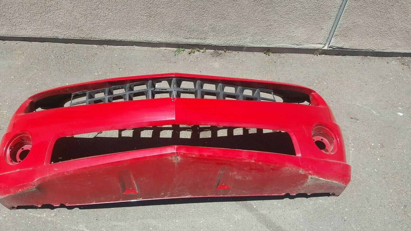 10 11 12 13 2010 2011 2012 2013 CHEVY CHEVROLET CAMARO SS FRONT BUMPER COVER 92238936 OEM USED