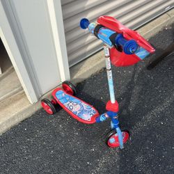 Marvel Spider Man 3 wheel scooter