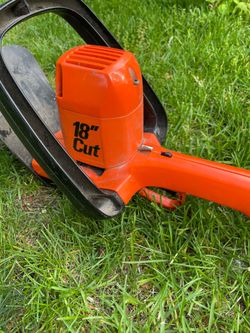 Black & Decker Hedge Trimmer