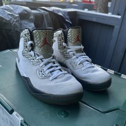 Nike Air Jordan Spike Forty 40 PE White/Fire Red-Black size 10