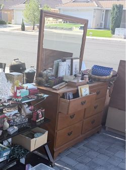 Dresser & Nightstand Set