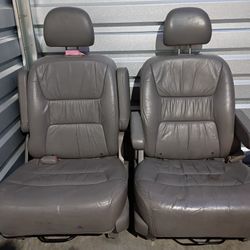 2011-2018 Honda Odsey 2nd Row Removable Seats(Truffle)