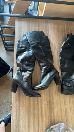 Ladies black leather Boots