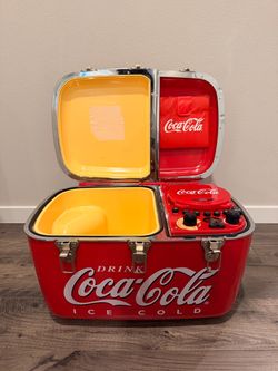 2001 Coca-Cola "Sound Collection" Cool Box Cooler / Radio & CD Player Combo