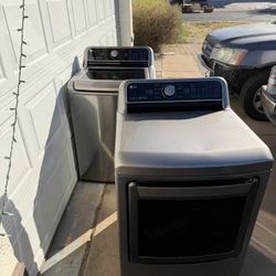 LG Washer & Dryer Set 
