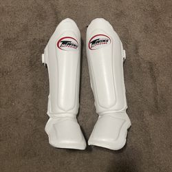 Twins Special Shinguards (Large)
