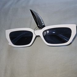 Women's white rectangle sunglasses 