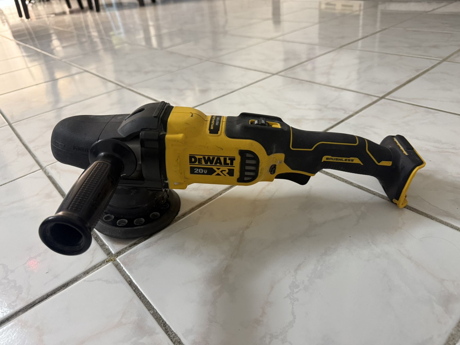Dewalt Max XR Cordless Polisher