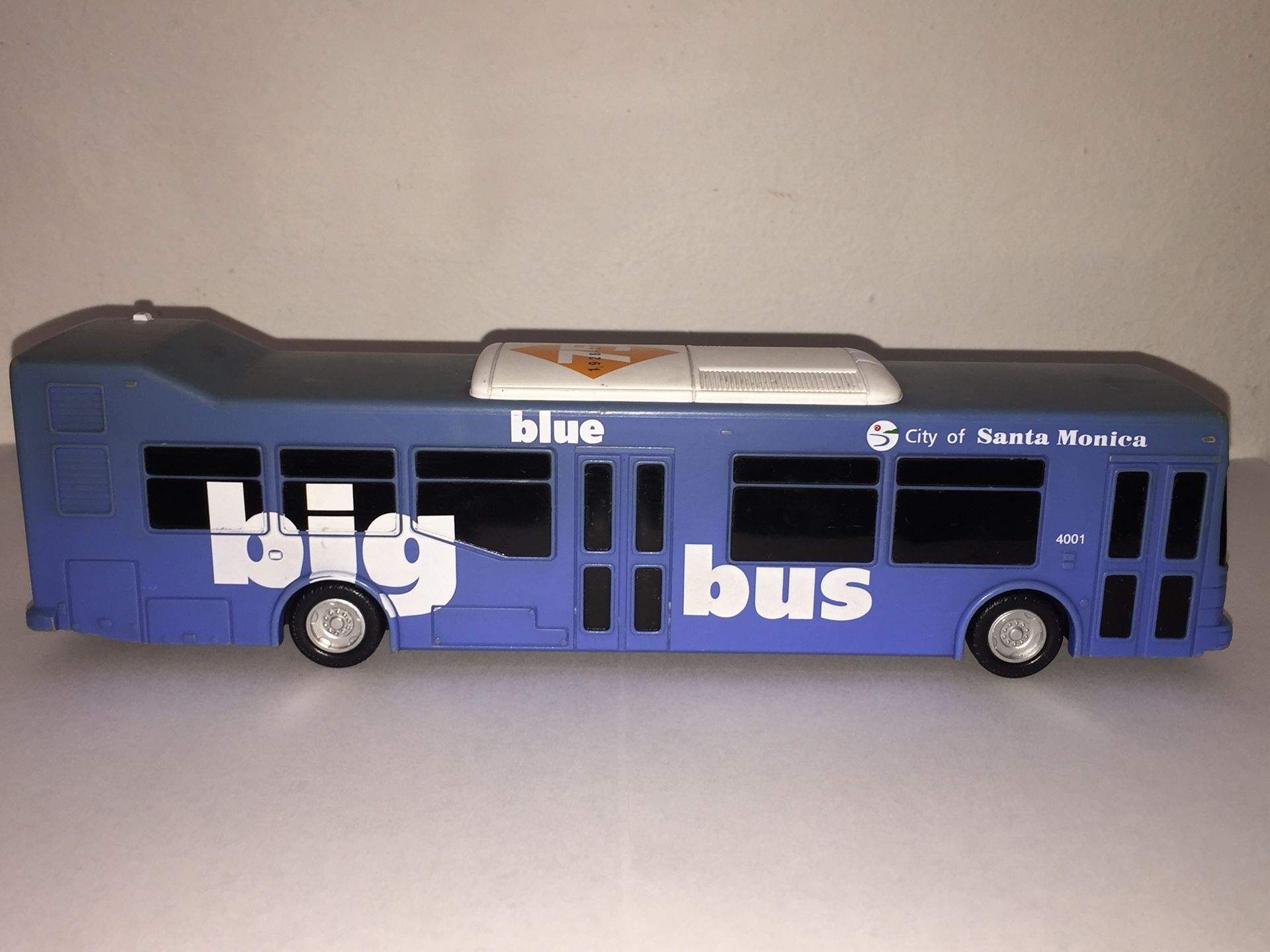 Big blue outlet bus toy