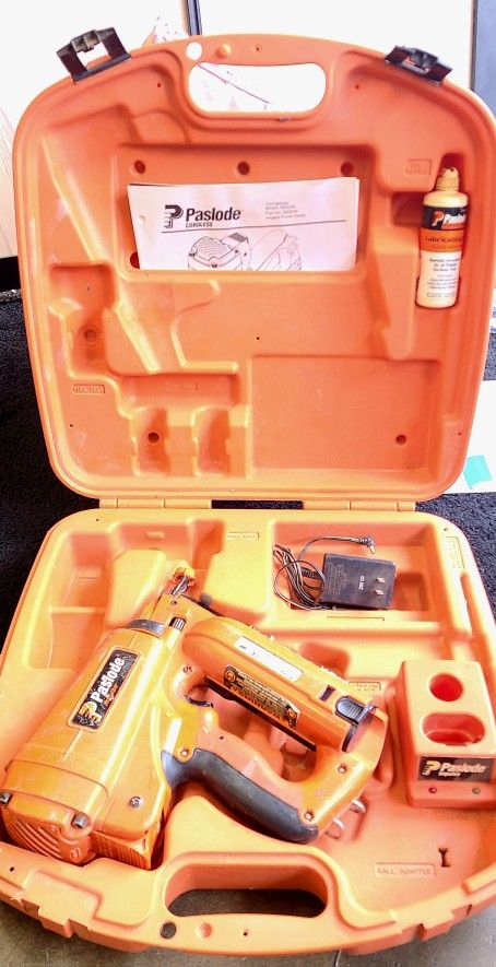 Paslode IM250A Finish Nailer