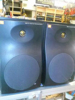 JBL Studio Powered Monitors model 6208 -65 Watts
