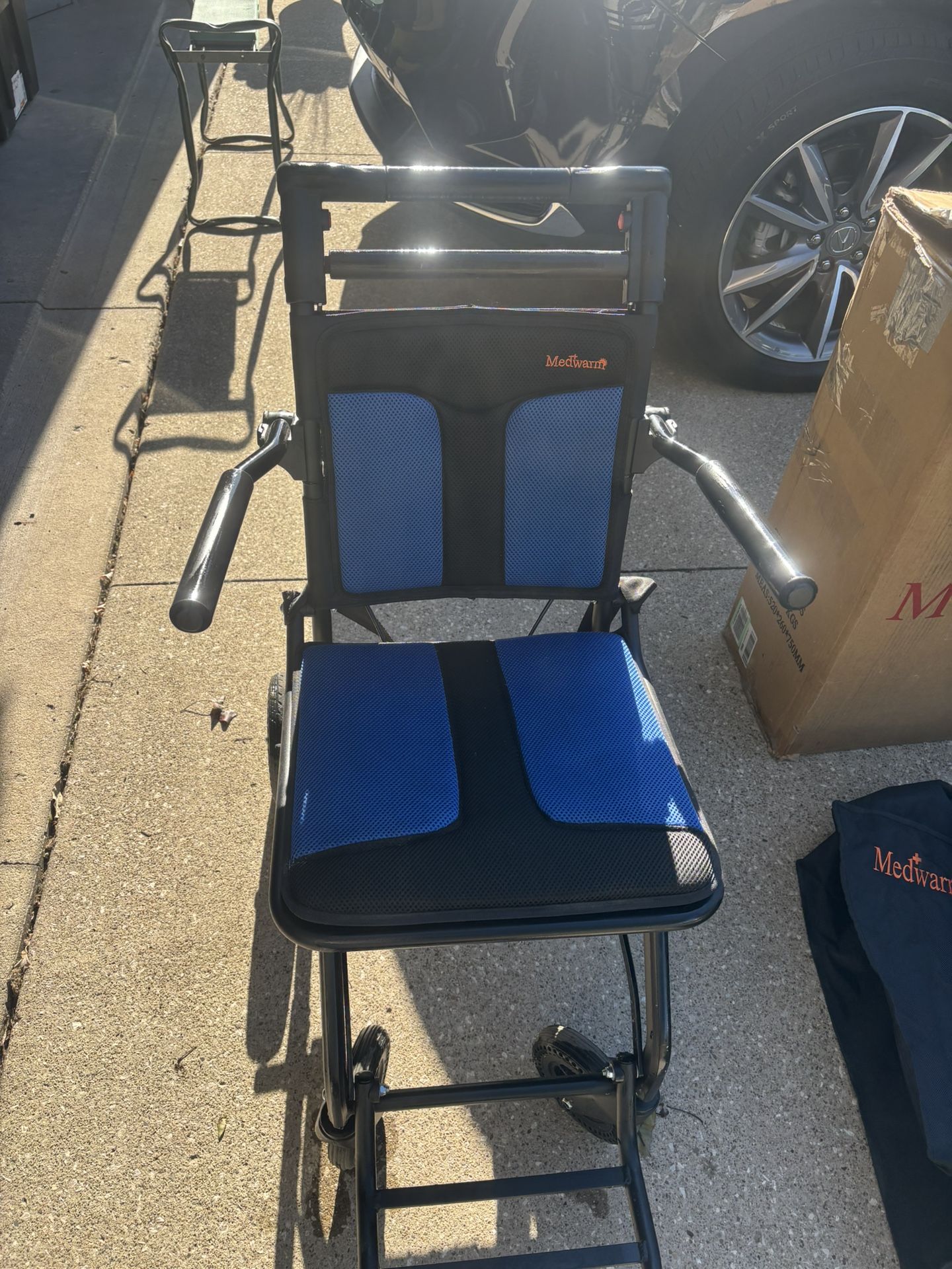 Medwarm Transport Chair