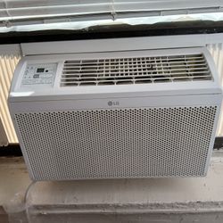 First come first pick up.
Ready to be picked up.
Window AC unit.
 LG 250 Sq foot 6000 BTU working like New with remote control.
Super compact to save 