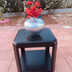 (ONLY TABLE) Black Small Corner Table