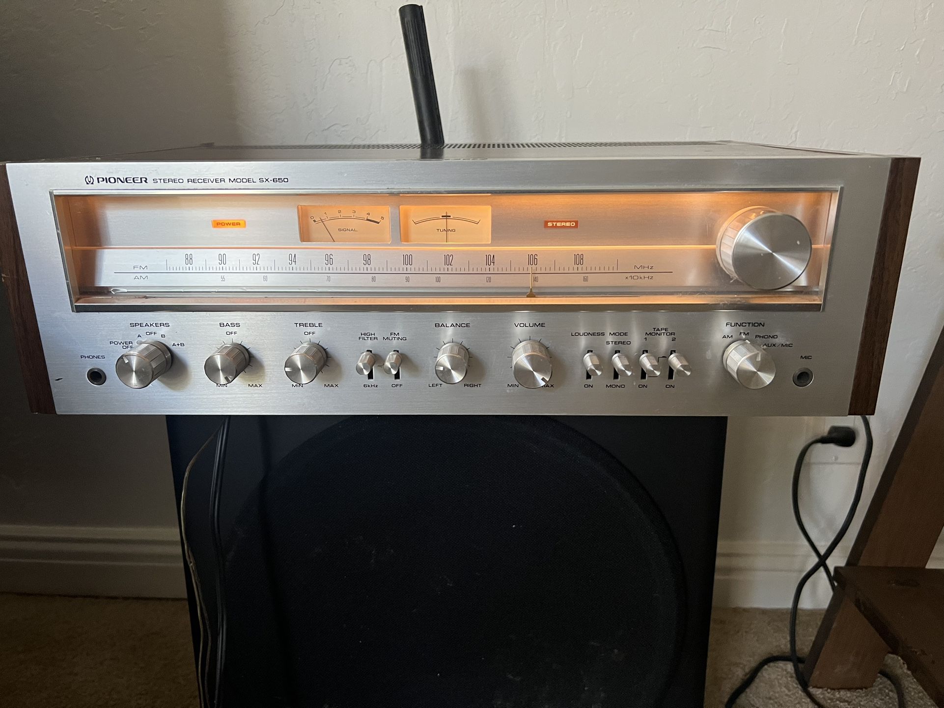 Vintage Pioneer Stereo Receiver Model SX-650 Excellent!