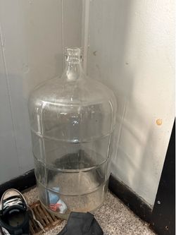 Glass water jug