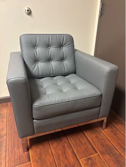 Living Room Accent Chair (Grey)