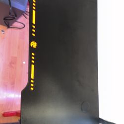 Gaming desk 
