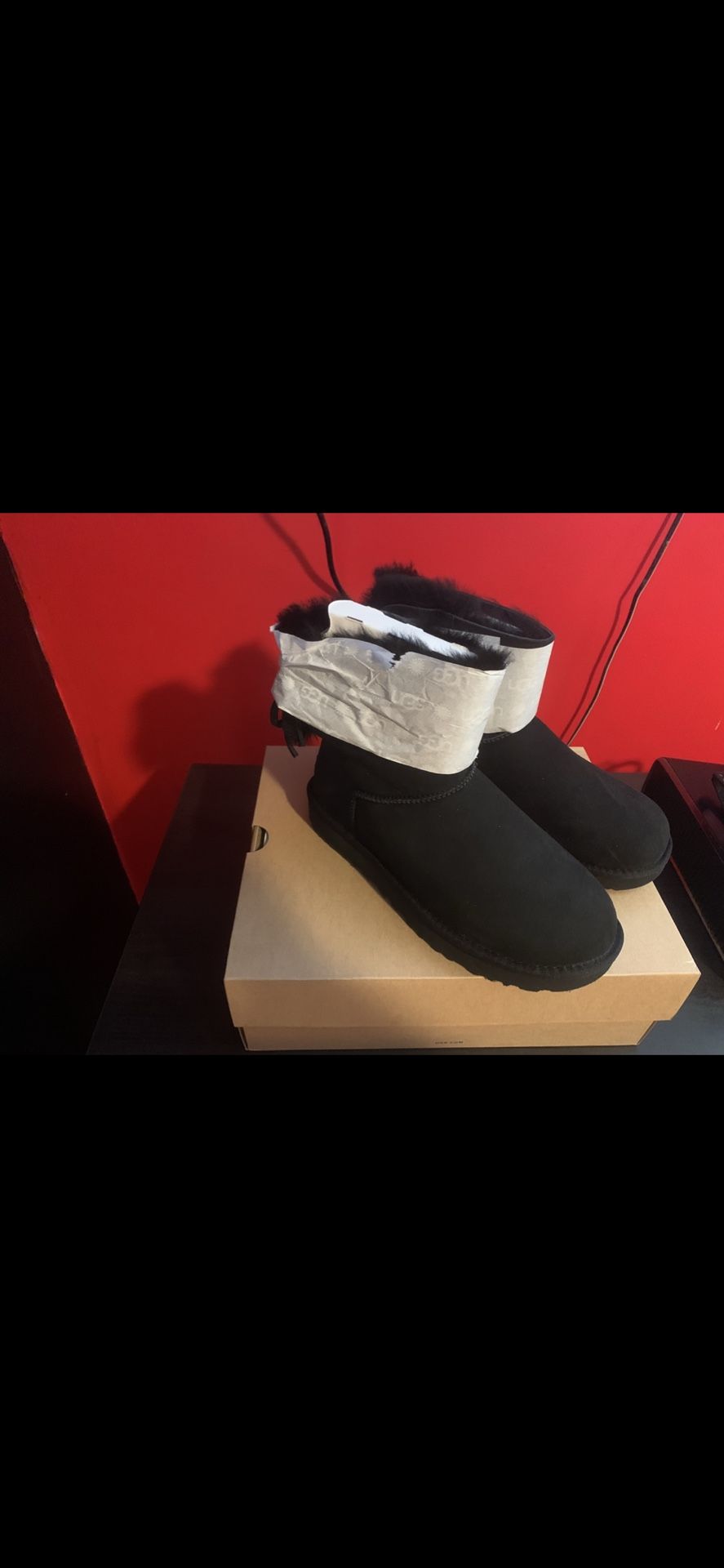 UGG BOOTS