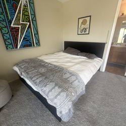 Queen Bed And Frame 