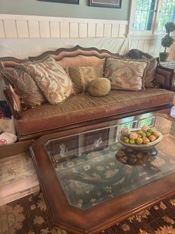 Complete luxurious living room furniture set – six pieces