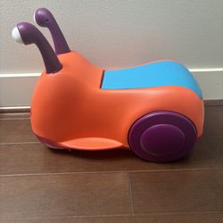 B-toys Ride On