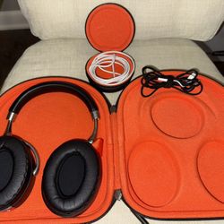 Head Phones (Parrot Zik)